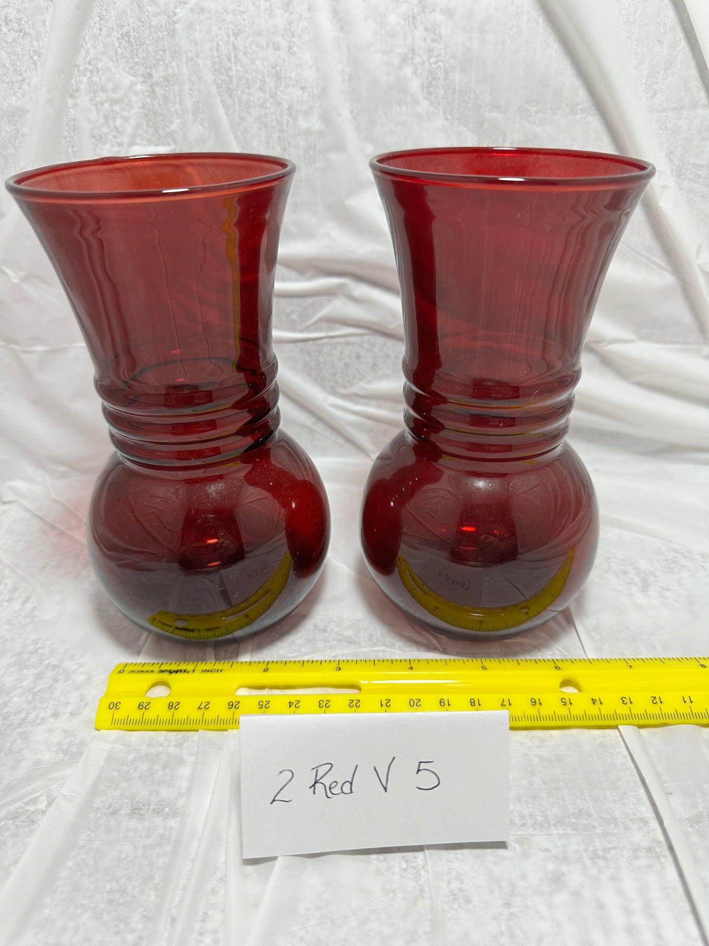 2 Red Vases 5