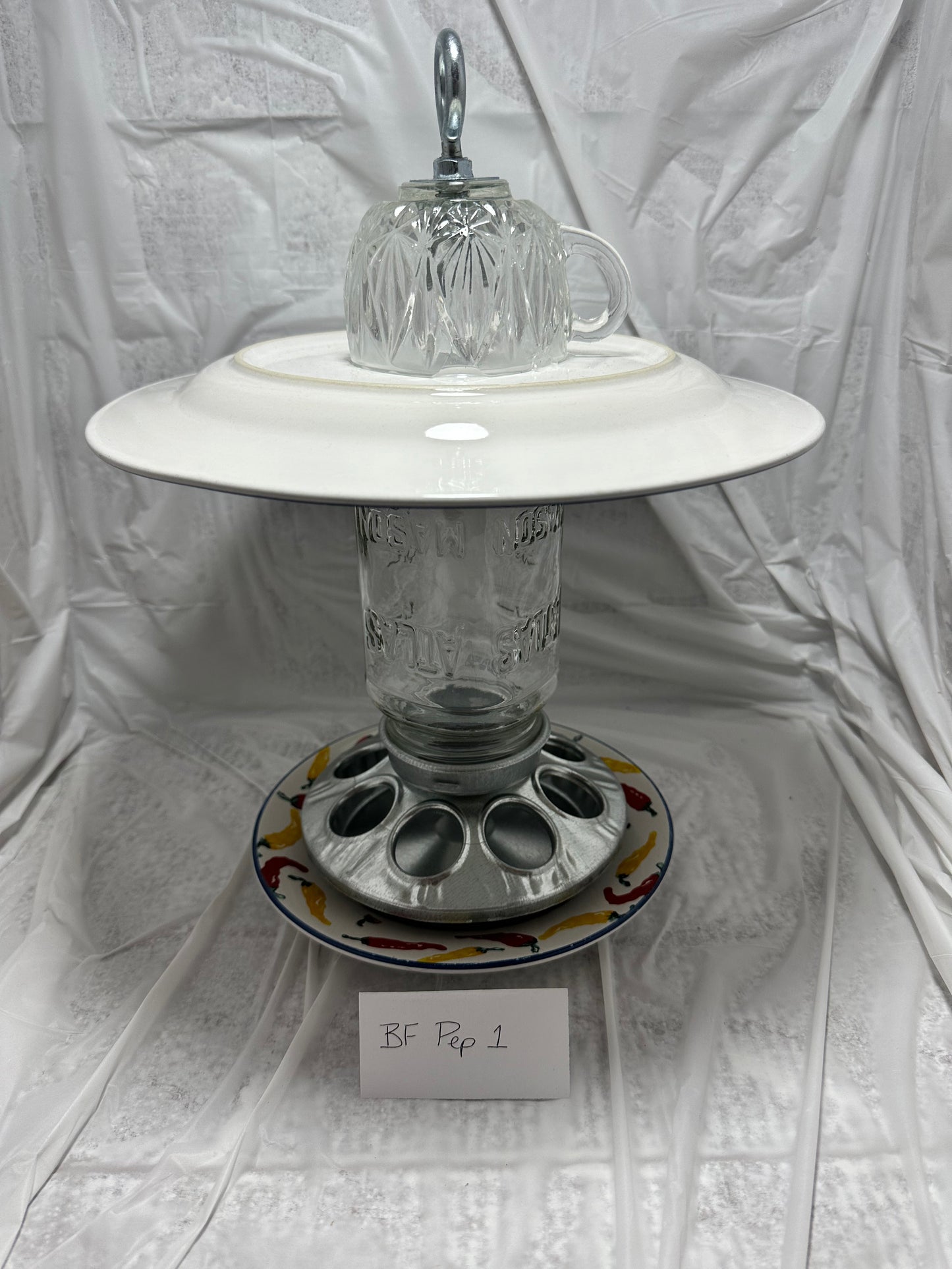 Birdfeeder Peppers & Peppers 1