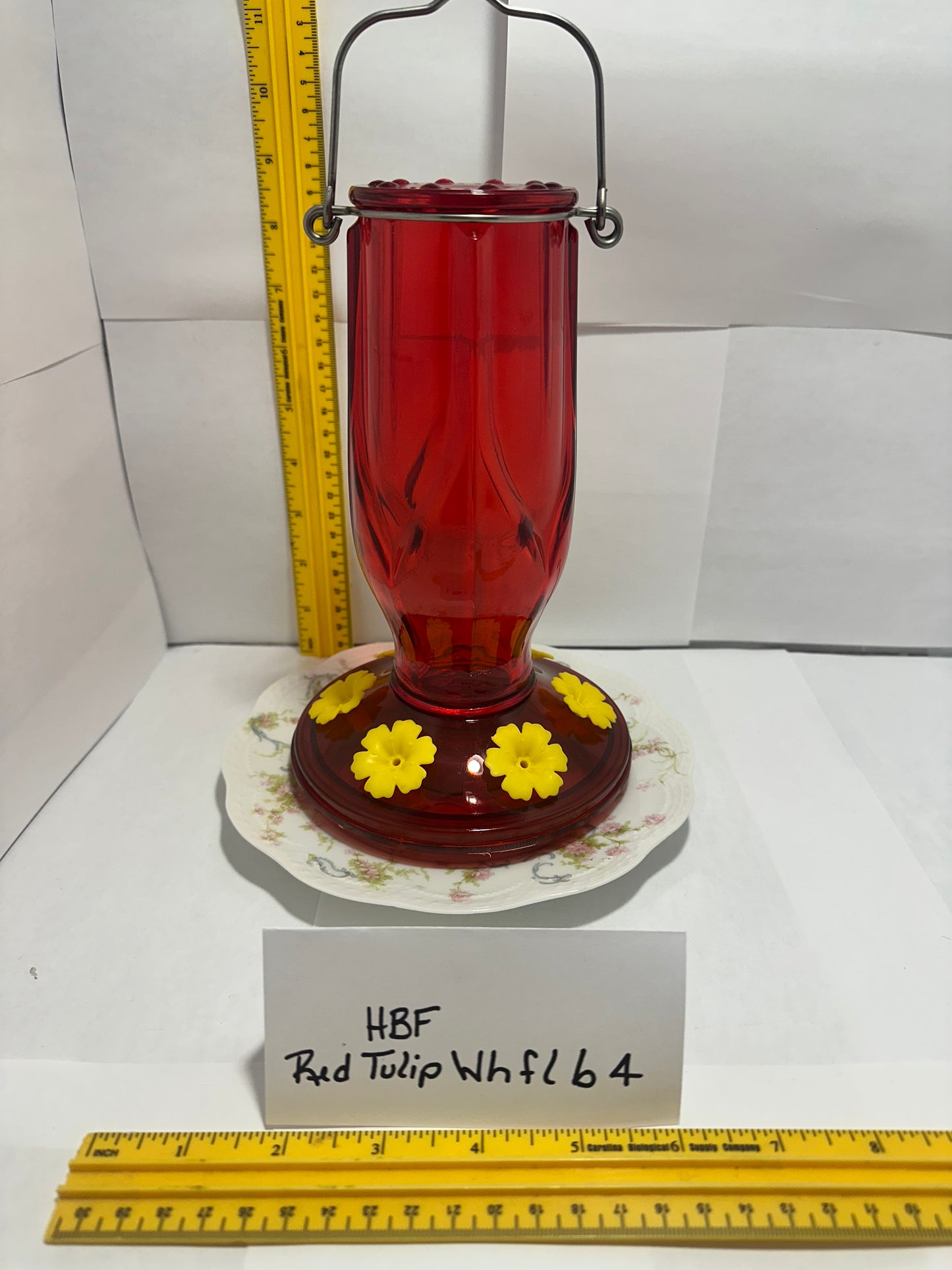 Hummingbird Feeder Red Tulip Wh fl b 3 & 4