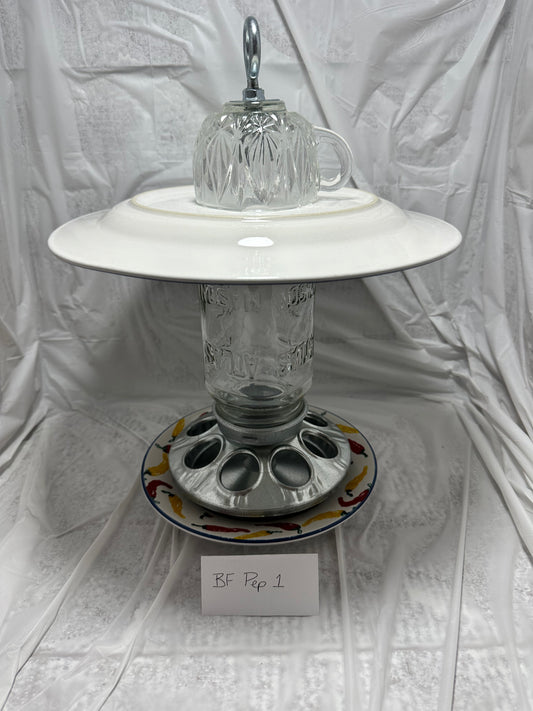 Birdfeeder Peppers & Peppers 1