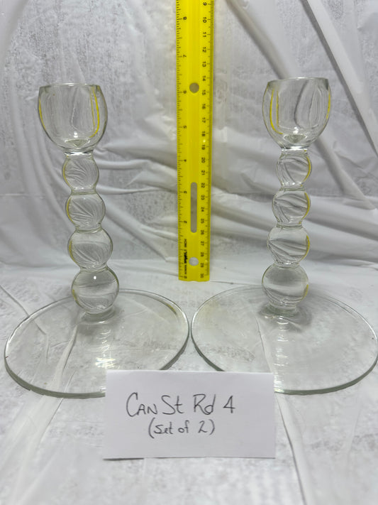 Candlesticks w/round bases 4