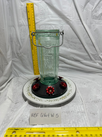Hummingbird Feeder Green w/white bottom 5