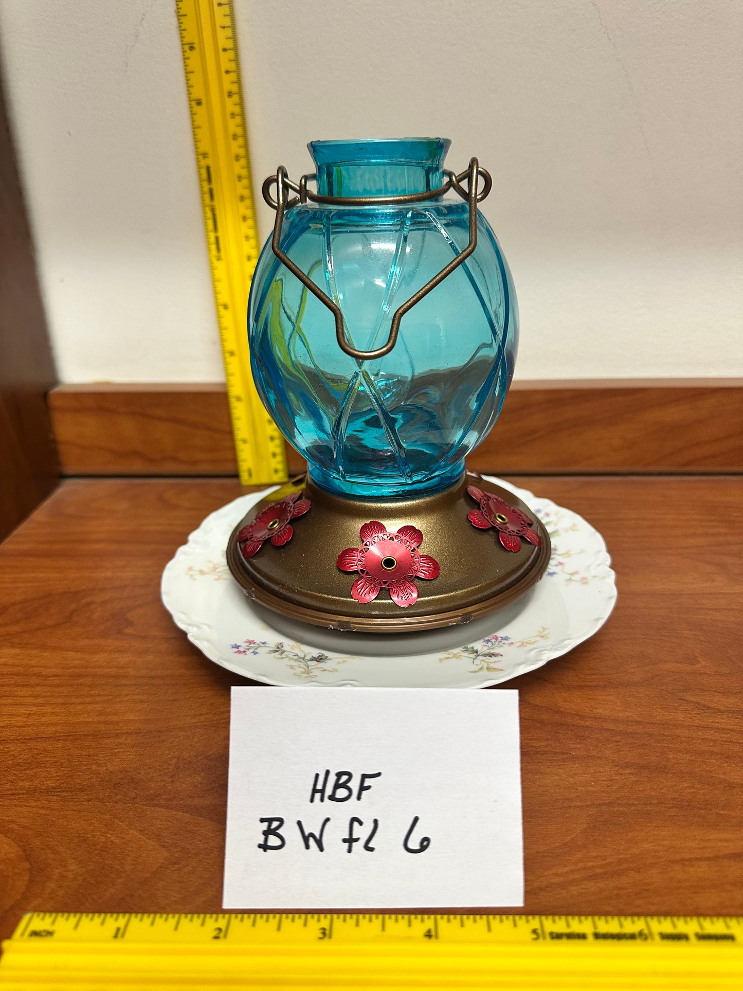 Hummingbird Feeder Round Blue Top w/White flower Bottom 6 & 7 & 8